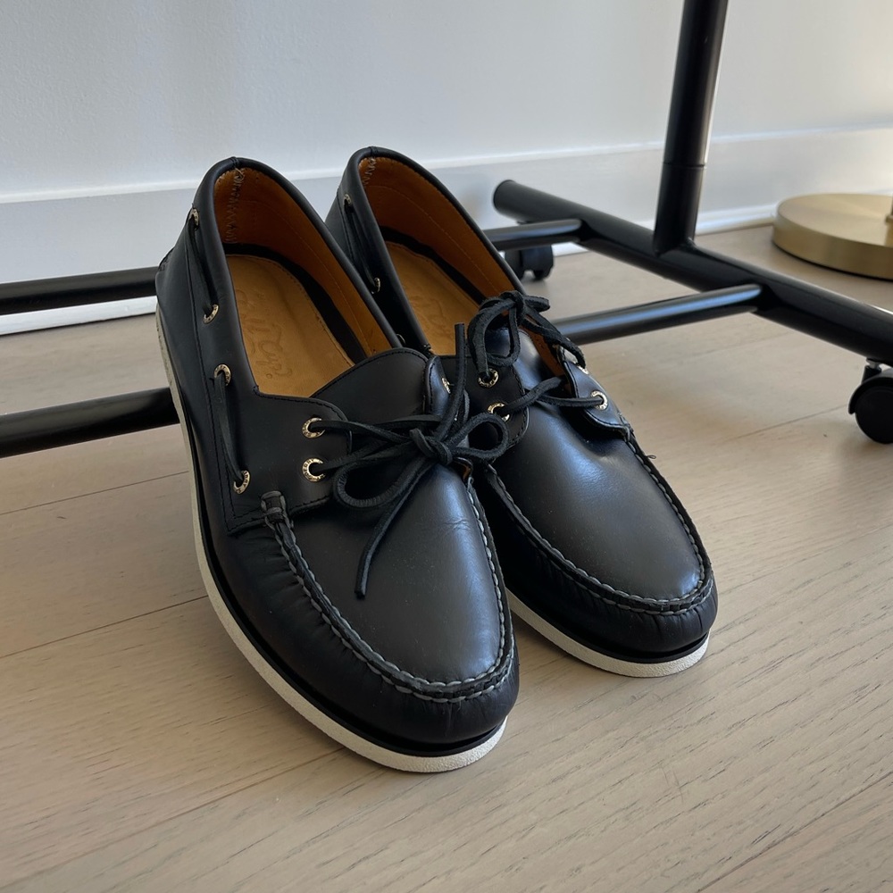 Like brand new Sperry Topsider Boat Shoes